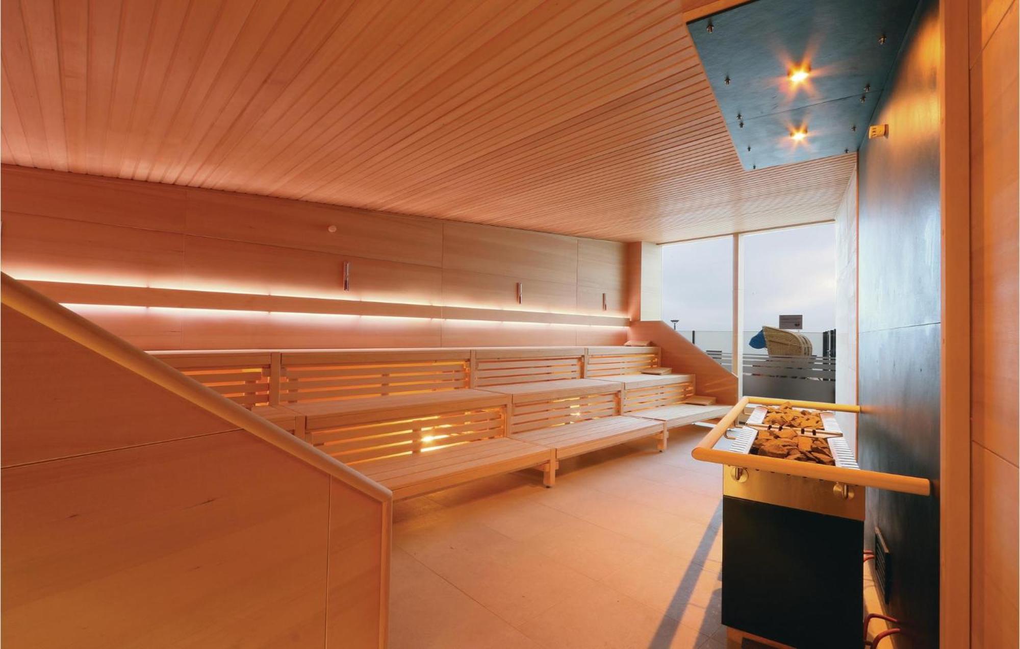 Amazing Apartment In Luebeck Travemuende With Sauna Ngoại thất bức ảnh
